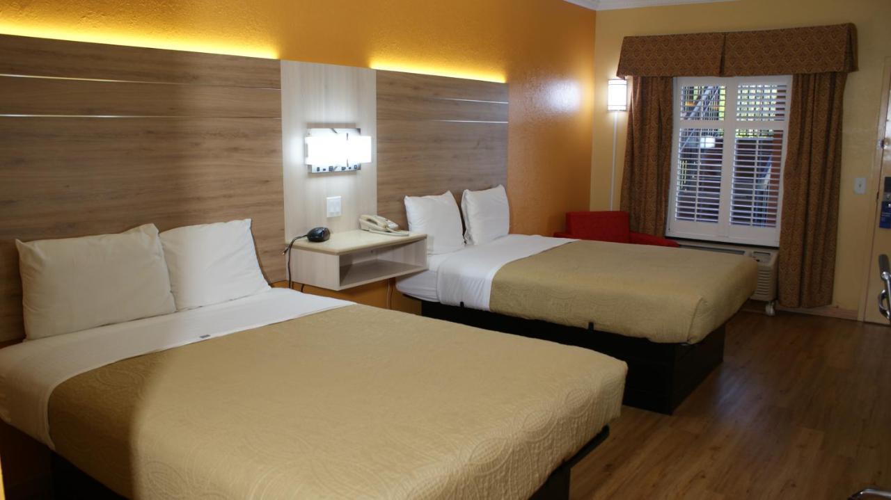 Home Town Inn & Suites Crestview Kültér fotó