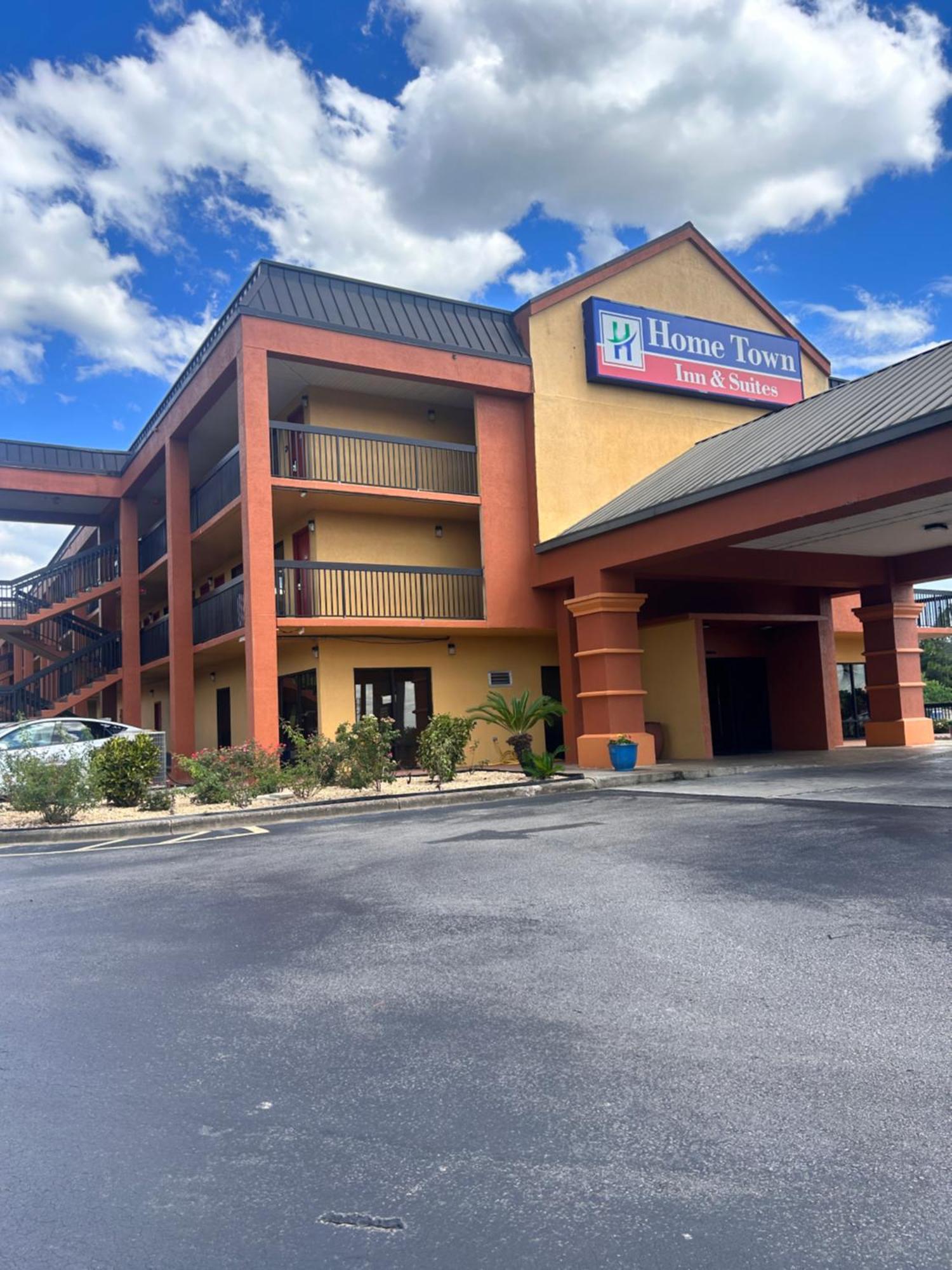 Home Town Inn & Suites Crestview Kültér fotó